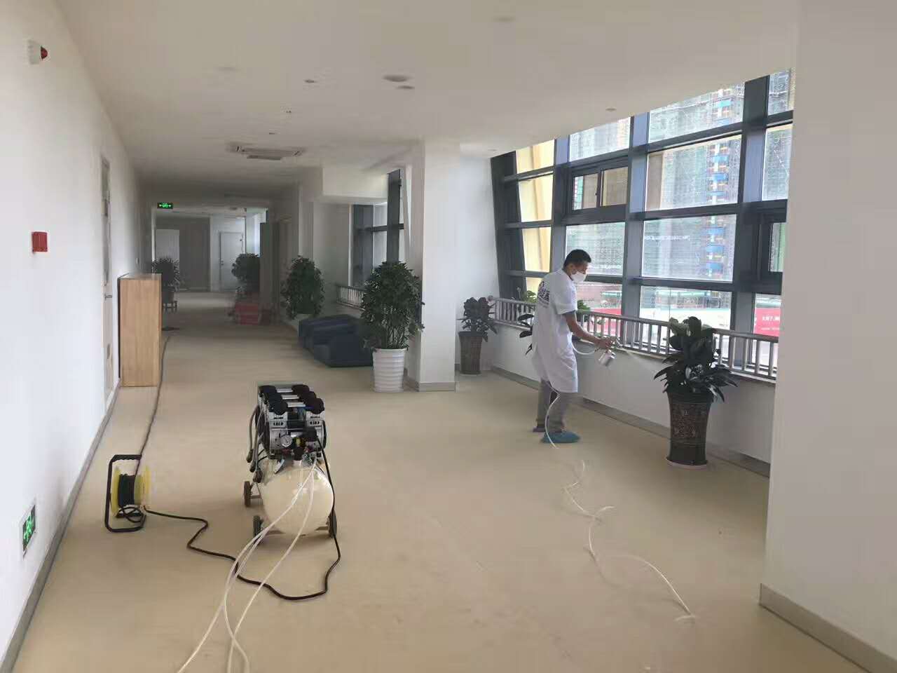 高楼大厦也挡不住的空气污染问题原来是因为没有甲醛治理! 高楼大厦也挡不住的空气污染问题原来是因为没有甲醛治理!