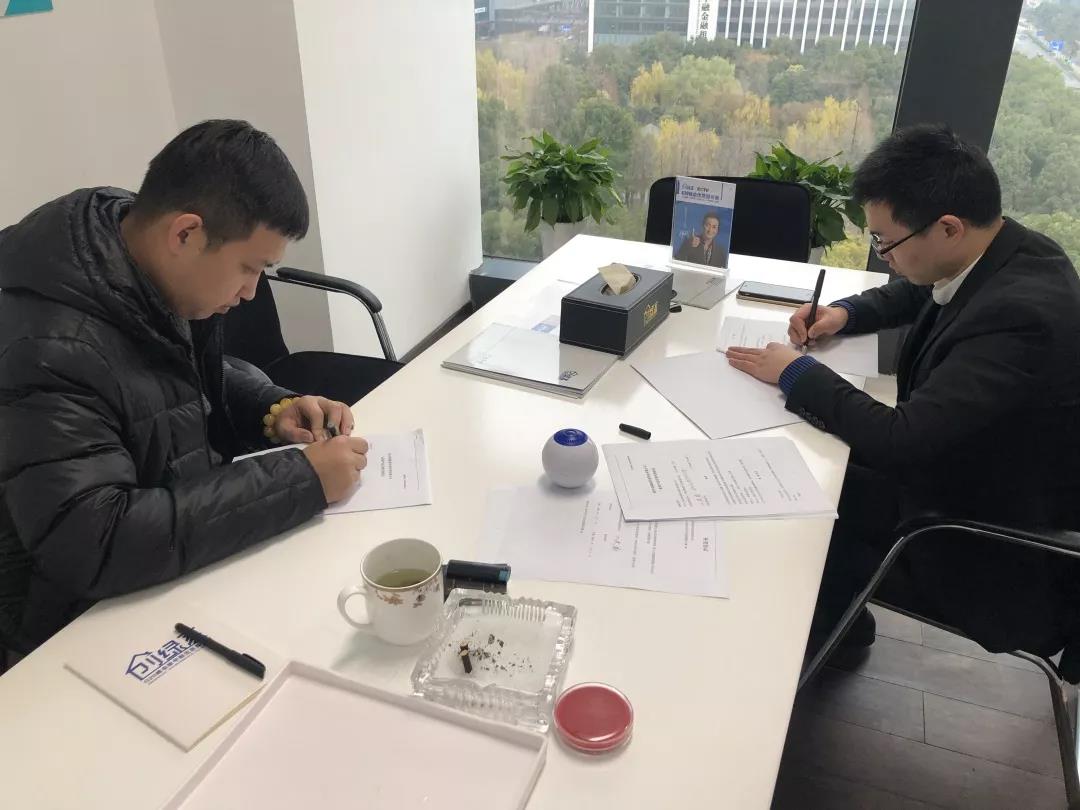 热烈祝贺朱总签约创绿家陕西省延安市区级代理！