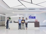 热烈祝贺冯总、毛总签约创绿家江苏省县级市代理！